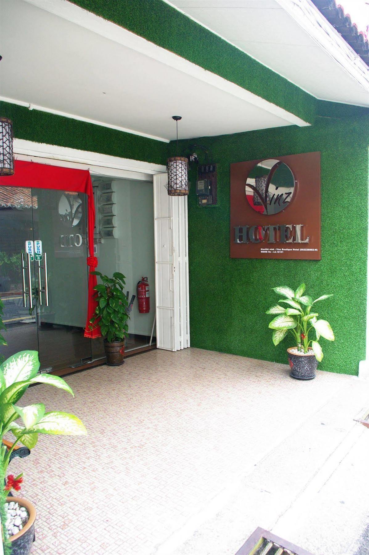 Vinz Hotel Malacca Exterior foto